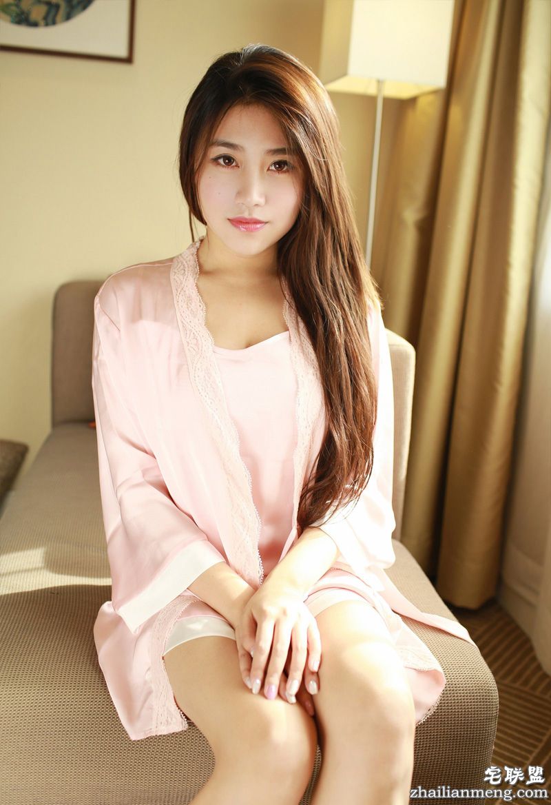 气质淑女许诺Sabrina居家性感内衣诱惑动人4