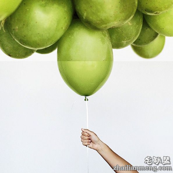 这是两张图片！无缝拼接的创意合成图 超神奇