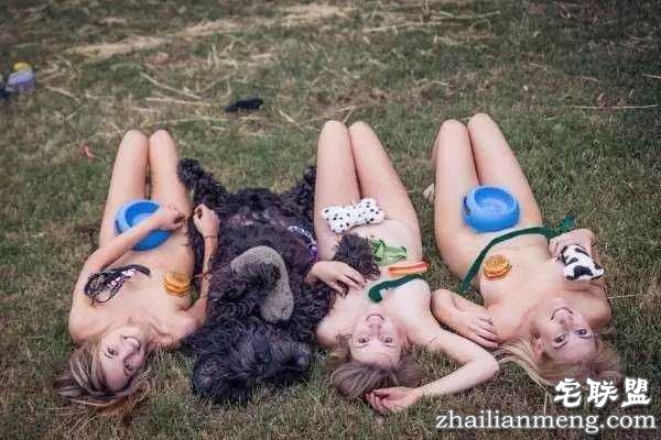 澳洲女大学生集体拍全裸年历 竟是为给农民募捐