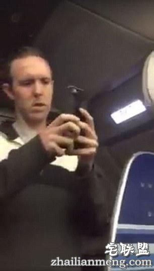 加拿大奇葩男子自称智商176,撒泼大闹航班被赶下飞机