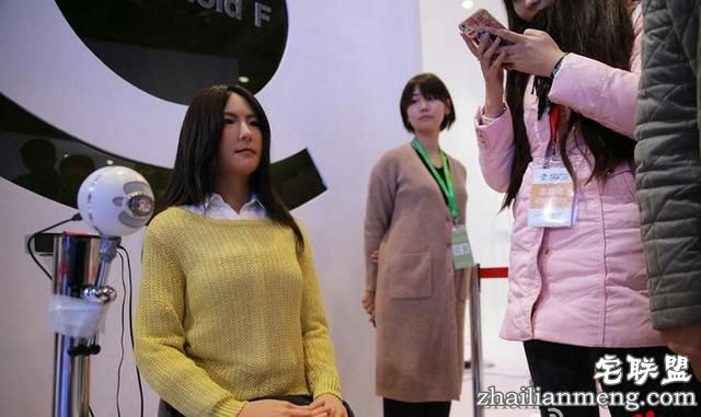 日本男子猥亵女机器人遭警方逮捕