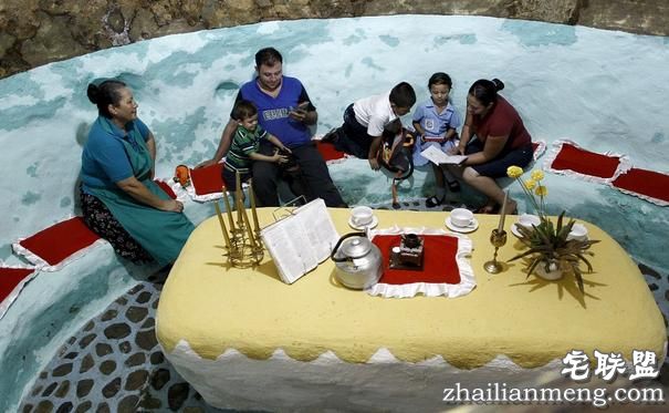 男子不停在这挖掘所有人以为他疯了,12年后被他的成品惊掉下巴