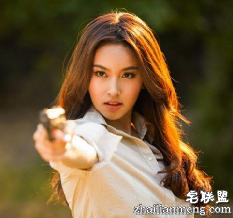 FD3B1BD2DE5FE341B21B3DF6A42B1FA2