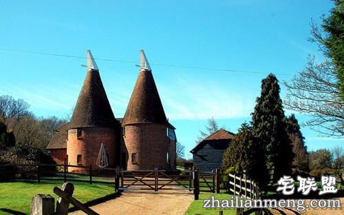 全球那些奇葩有趣的房子,设计的太魔性了!