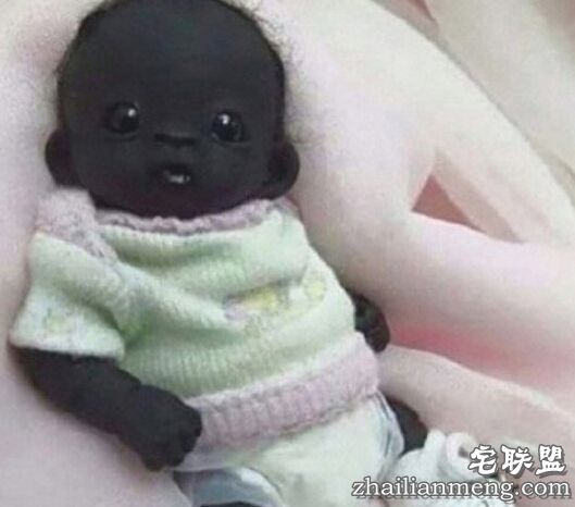 网曝!全球上最黑的孩子走红:黑的看不见 网曝!全球上最黑的孩子走红:黑的看不见