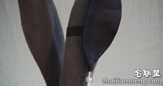 男同胞福音来啦!新型便携式尿袋帮助解决“内急”