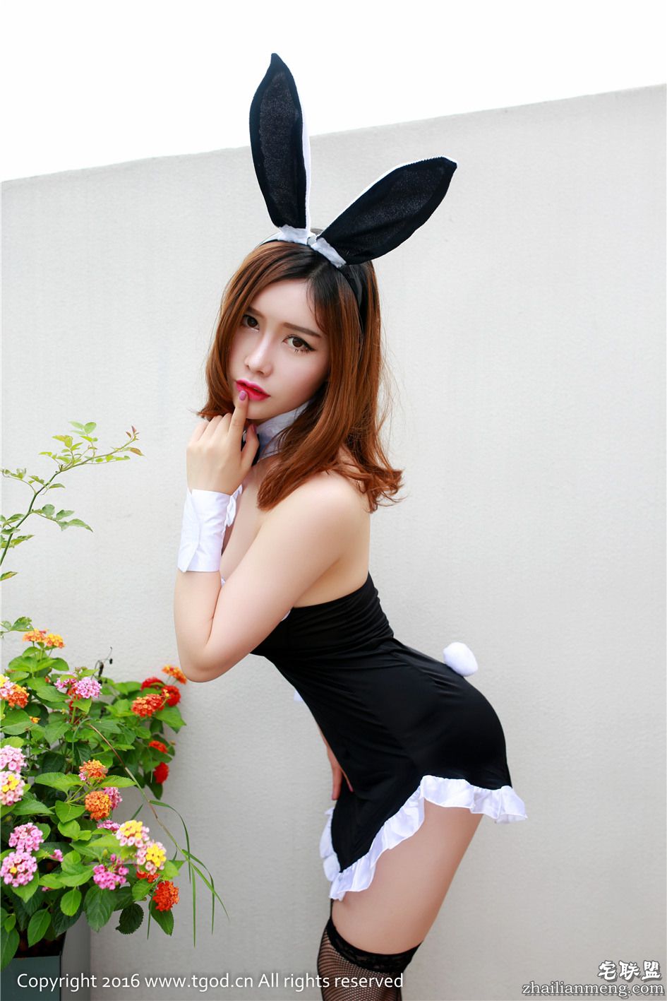 [推女神] 性感百变女郎于姬情趣护士装浴室火辣写真 第284期第3张