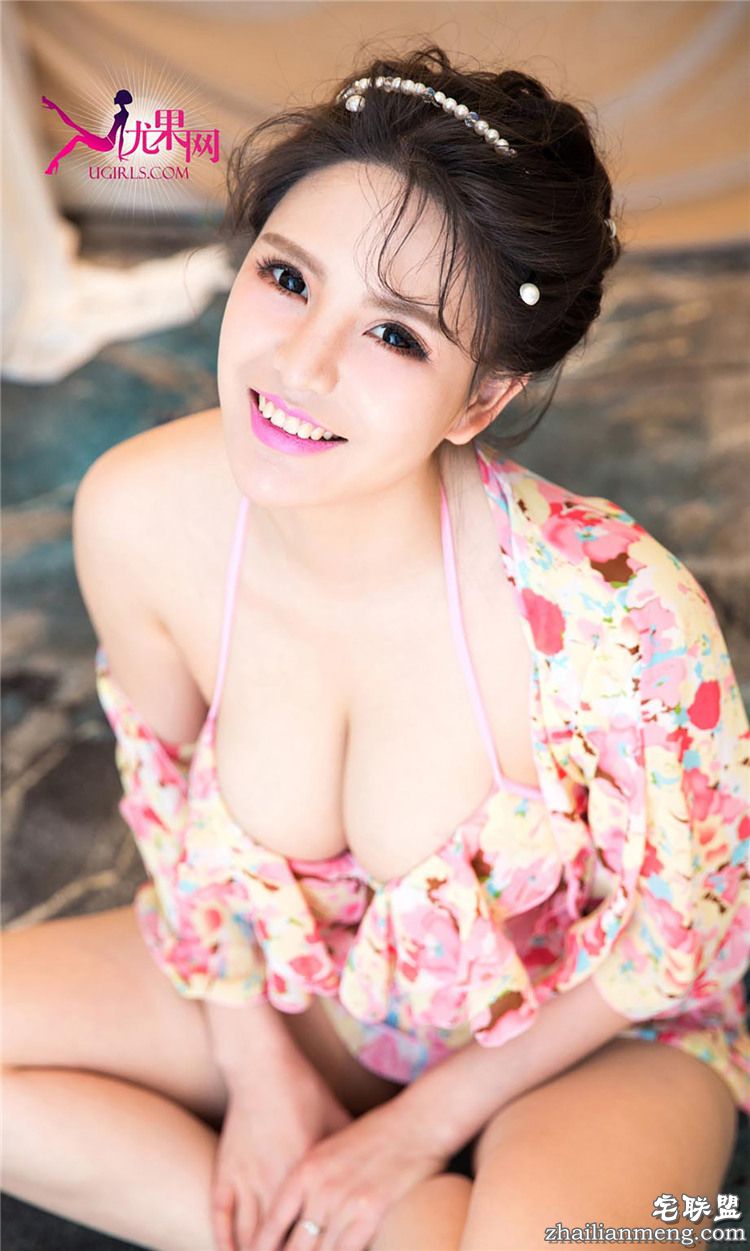 [尤果网] 36D天团女神易鑫性感美女图片 第318期第2张