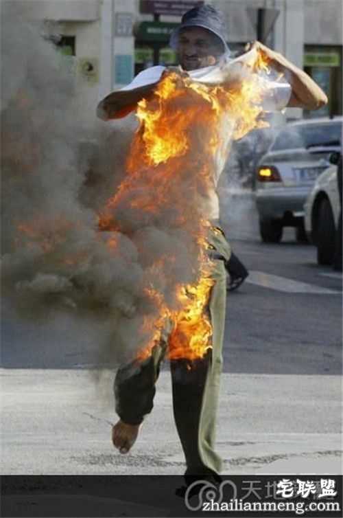 诡异!人体自燃之谜 网友:惊呆了小伙伴 诡异!人体自燃之谜 网友:惊呆了小伙伴