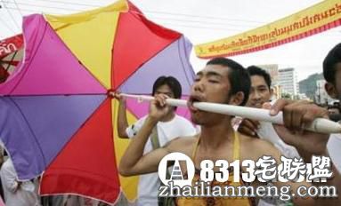 重口味!人体穿刺 姐看着都疼! 重口味!人体穿刺 姐看着都疼!