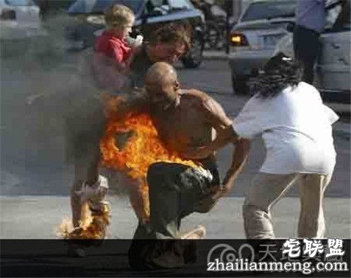 诡异!人体自燃之谜 网友:惊呆了小伙伴 诡异!人体自燃之谜 网友:惊呆了小伙伴