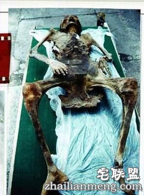 雪埋600年怀孕古尸产活女婴 胎儿活了72小时是真实的还是扯淡? 雪埋600年怀孕古尸产活女婴 胎儿活了72小时是真实的还是扯淡?