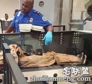 惊悚!美国机场惊现