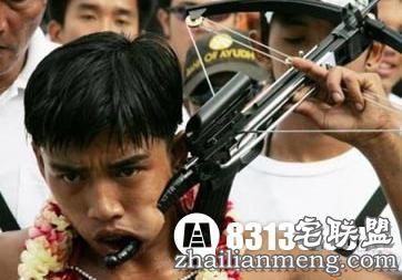 重口味!人体穿刺 姐看着都疼! 重口味!人体穿刺 姐看着都疼!