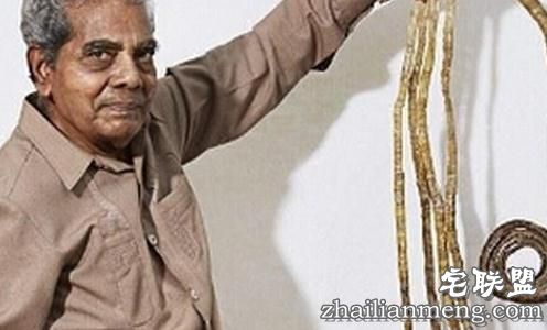 全球上最长的指甲62年不剪 网友:练了"九阴白骨爪" 全球上最长的指甲62年不剪 网友:练了"九阴白骨爪"