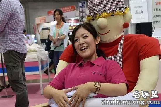 日本人脑洞大,居然给单身狗发明了这个!