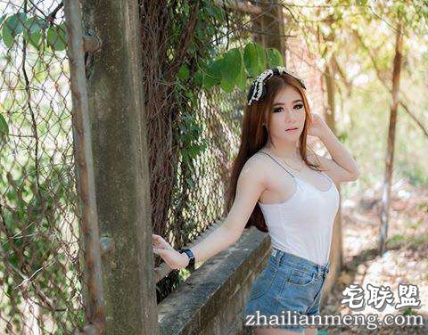 《美眉泰正点》泰国美女魏朱达教你如何分辨隆乳奶