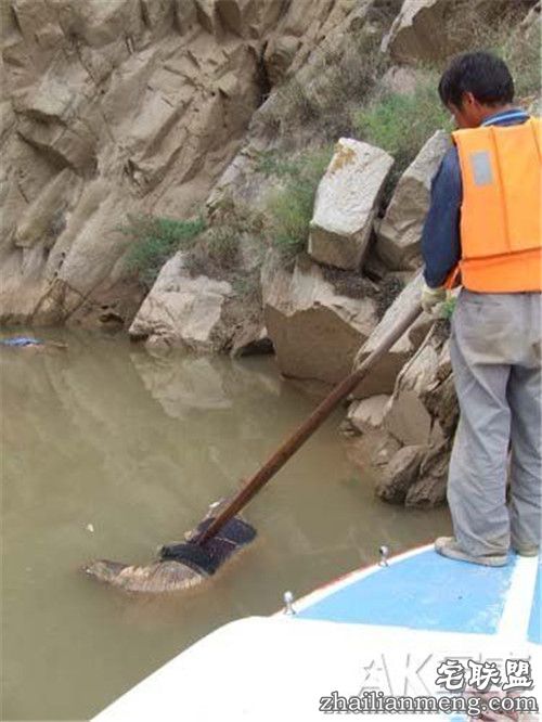 职业捞尸人揭悚人经历:黄河水下竟真有尸王! 职业捞尸人揭悚人经历:黄河水下竟真有尸王!