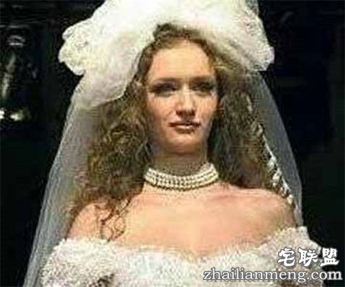 神秘鬼娃新娘:揭墨西哥婚纱店的干尸模特 令人毛骨悚然! 神秘鬼娃新娘:揭墨西哥婚纱店的干尸模特 令人毛骨悚然!