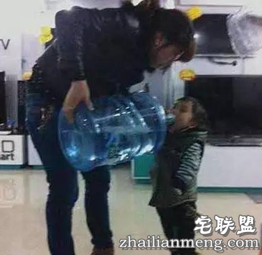 遭家暴30年不离婚,说:熬到打不动就好了。 遭家暴30年不离婚,说:熬到打不动就好了。