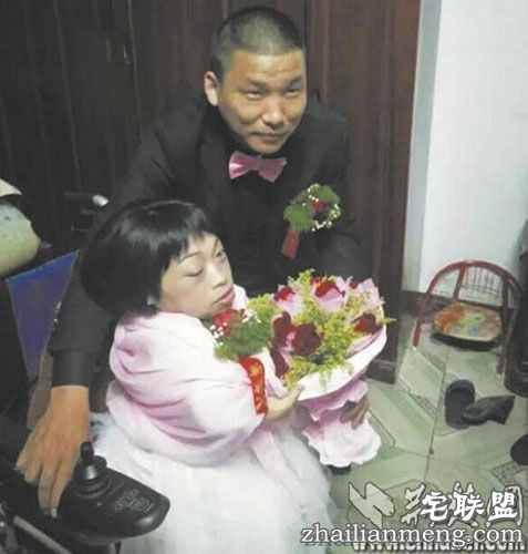 89厘米高瓷娃娃怀孕当妈 专家:这样当妈赌注太大 89厘米高瓷娃娃怀孕当妈 专家:这样当妈赌注太大