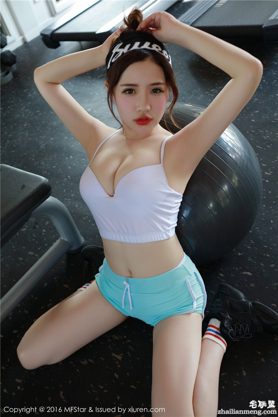 [模范学院] 超可爱的童颜巨乳美女徐cake卡通比基尼海边摄影图片 Vol.056第6张