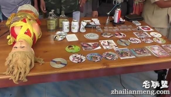 泰国和尚不淡定,竟在方丈房间里搜出充气娃娃!