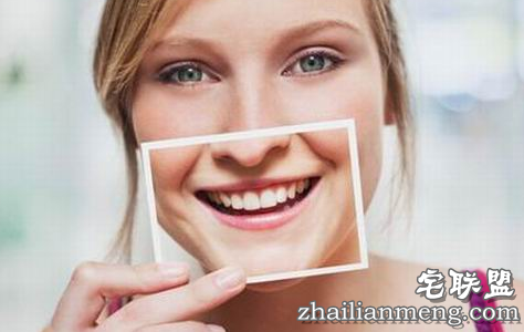 牙齿变白的方法秘籍介绍 让牙齿变白的小窍门大全 牙齿变白的方法秘籍介绍 让牙齿变白的小窍门大全
