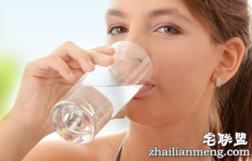 牙齿变白的方法秘籍介绍 让牙齿变白的小窍门大全 牙齿变白的方法秘籍介绍 让牙齿变白的小窍门大全