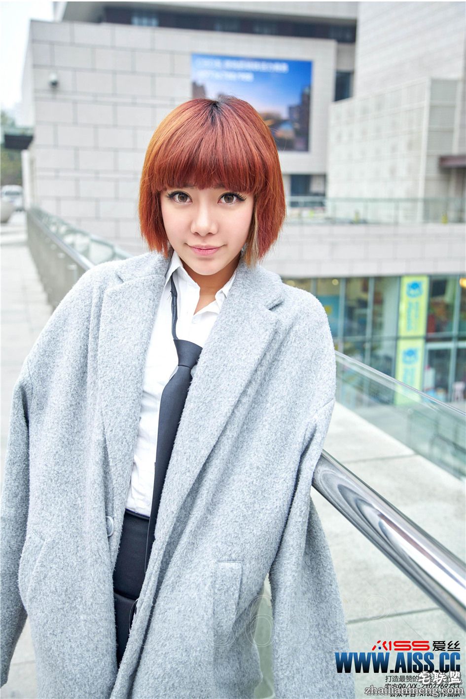 [爱丝] 气质短发<a href=/e/tags/?tagname=%E7%BE%8E%E5%A5%B3 target=_blank class=infotextkey>美女</a>萱萱恨天高长靴高清图片 第113期第1张