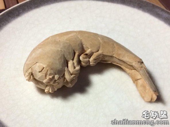 逆天了！万万没想到这些盘中餐居然是木头雕刻的