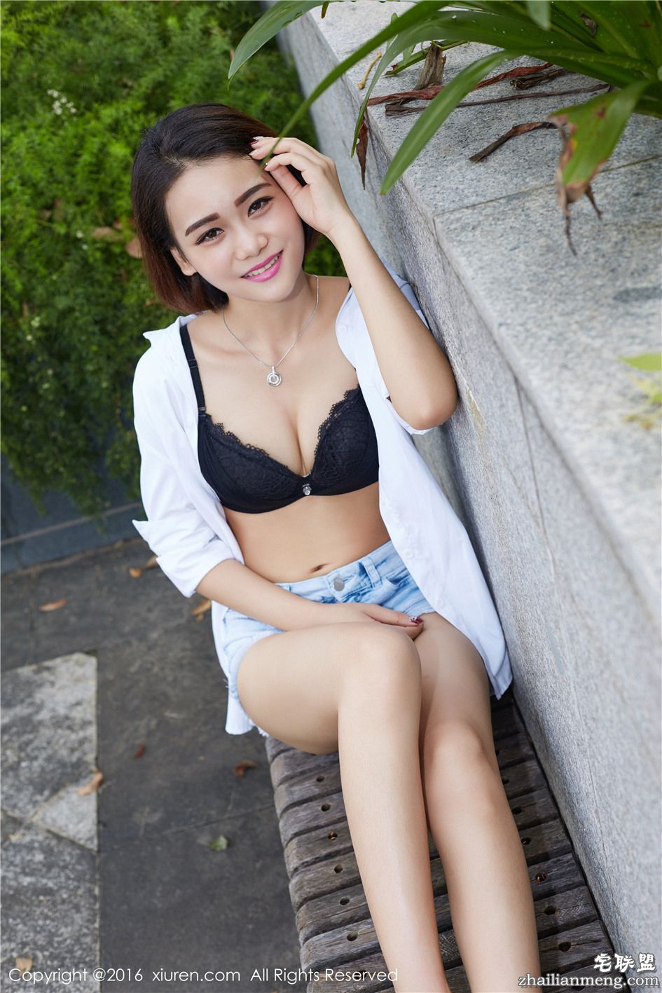 [秀人网] 超短发美女娜娜baby性感内衣清凉外拍写真 第433期第7张