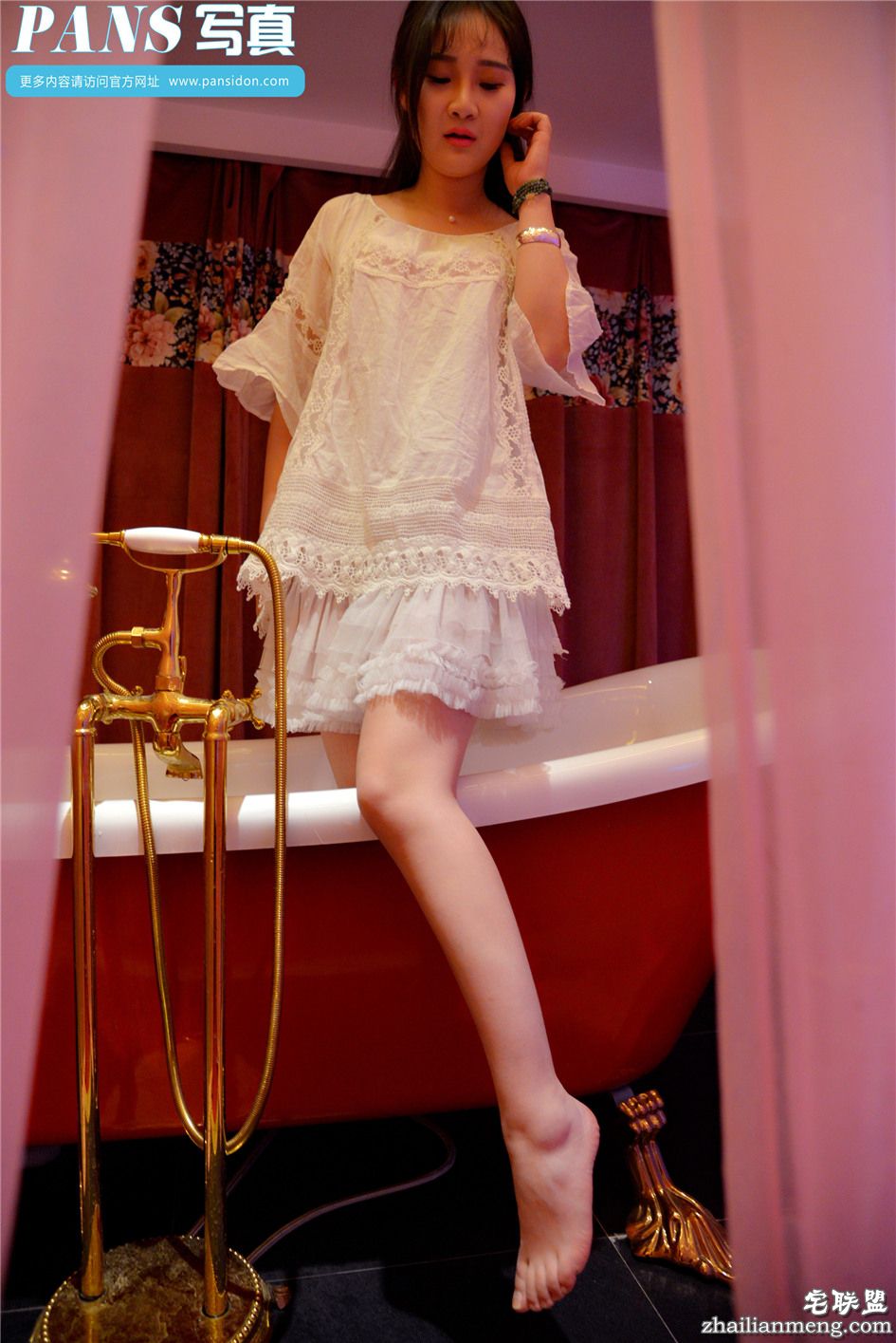 [PANS] 粉嫩美眉水水可爱娃娃裙浴缸个性摄影 第548期第17张