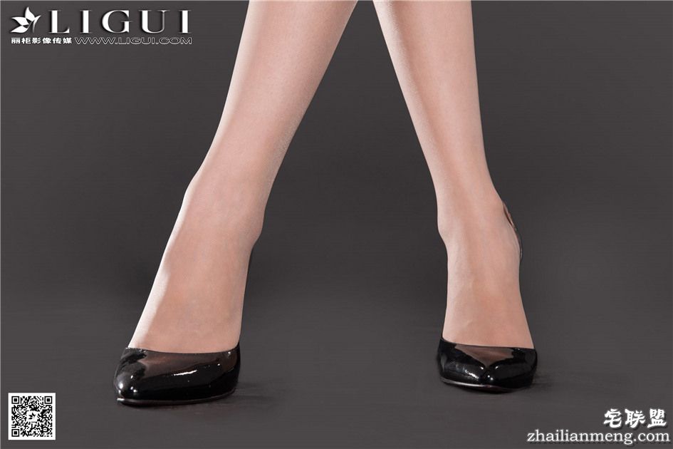 [丽柜] 丝袜白领ol乐乐棚拍高清写真图片 第258期第3张