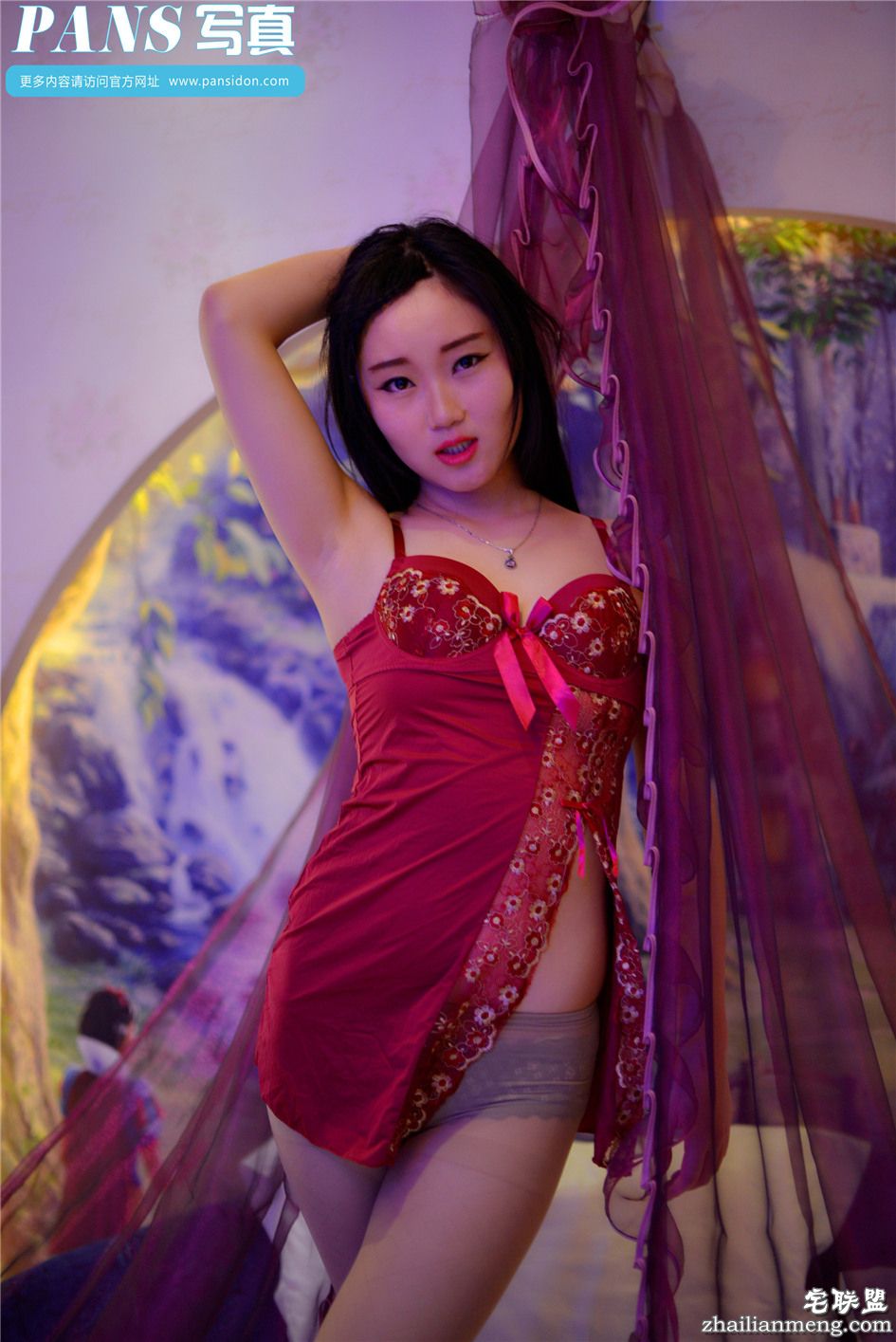 [PANS] 优雅大方美女小鱼白皙美乳私房诱惑 第558期第8张