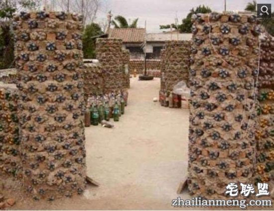 塑料衣服早out了