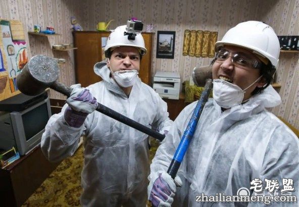 想减压来这里!想砸什么砸什么让你一次砸个够