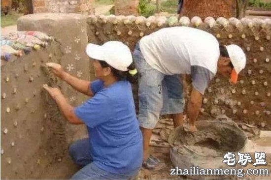 塑料衣服早out了