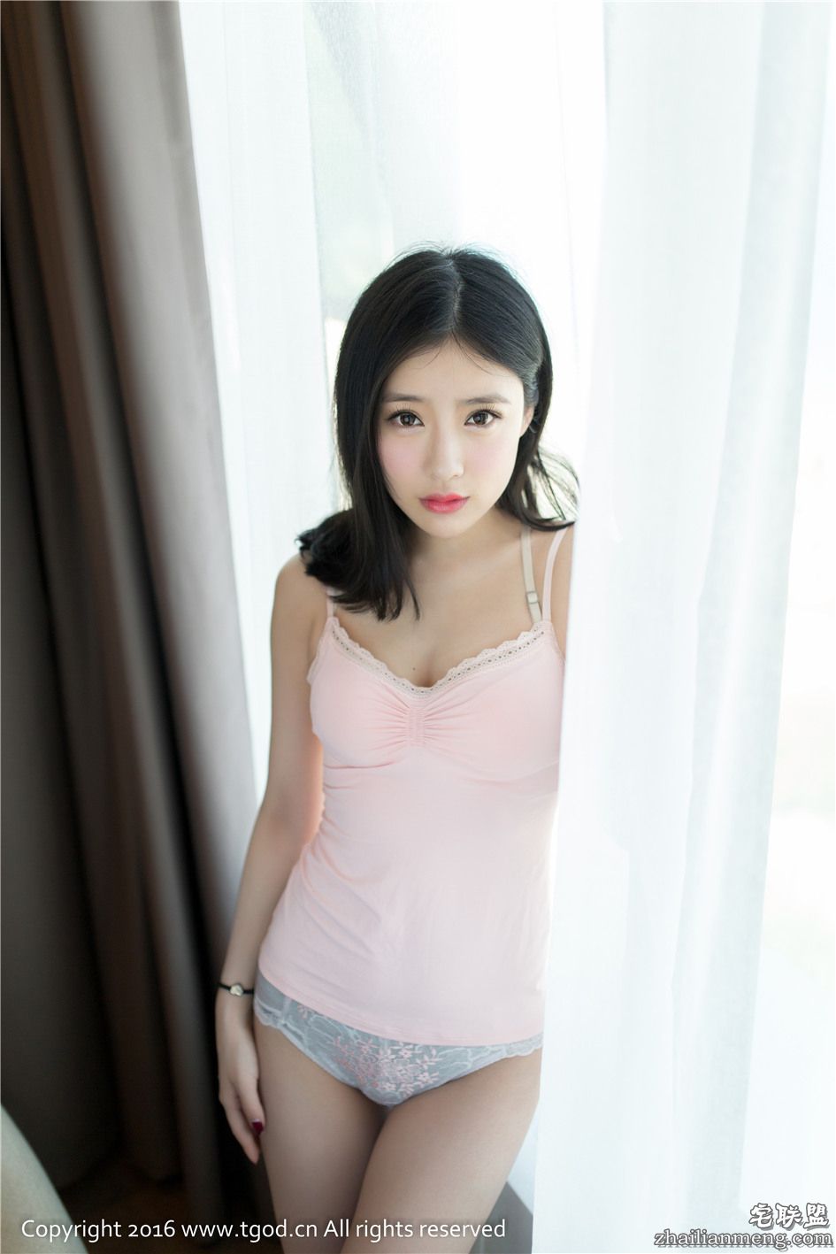 [推<a href=/e/tags/?tagname=%E5%A5%B3%E7%A5%9E target=_blank class=infotextkey>女神</a>] 养眼<a href=/e/tags/?tagname=%E7%BE%8E%E5%A5%B3 target=_blank class=infotextkey>美女</a>施忆佳KITTY酱越南芽庄第四刊高清套图 第345期第1张