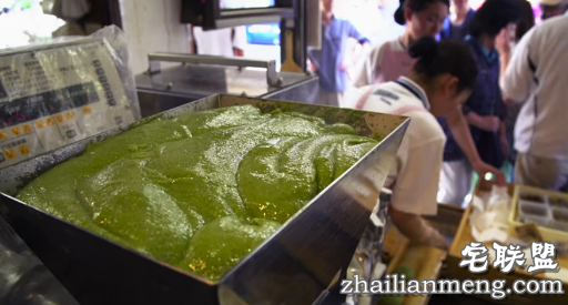 在日本大叔旋风级打糕手法面前,铁砂掌都不算啥