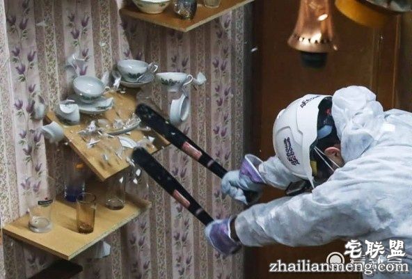 想减压来这里!想砸什么砸什么让你一次砸个够