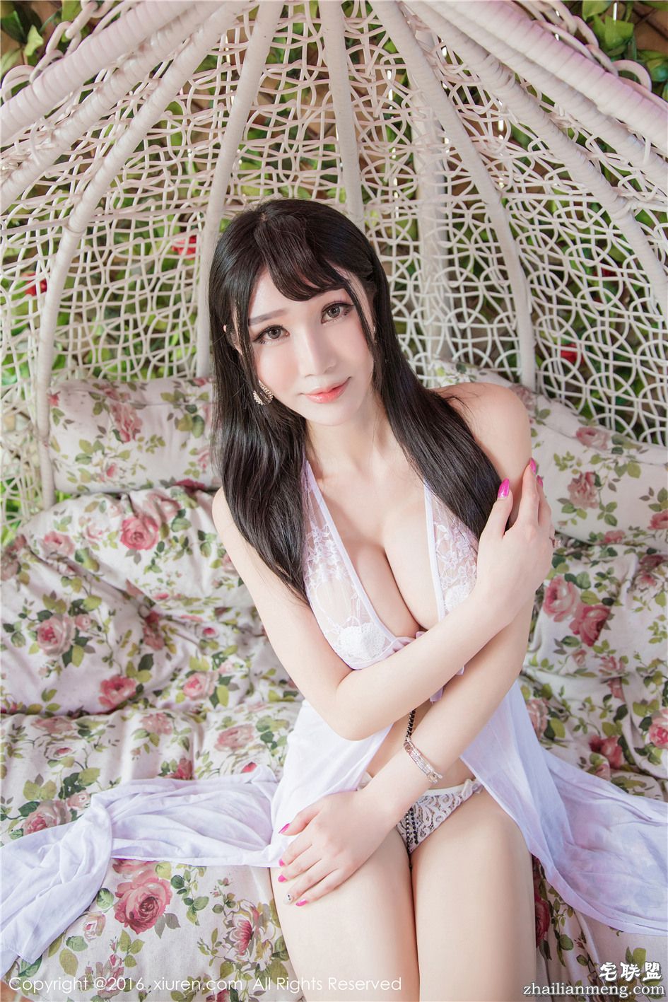 [秀人网] 丰满美乳嫩模李宓儿惹火透视装睡衣私房诱惑 第474期第6张