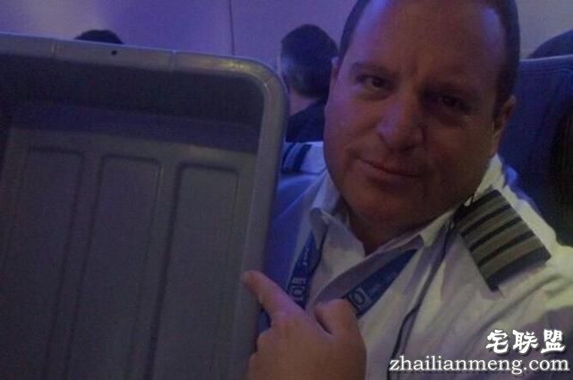 男子胆大偷机场安检东西,竟然想被抓,结果让人大跌眼镜!