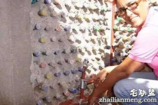 塑料衣服早out了