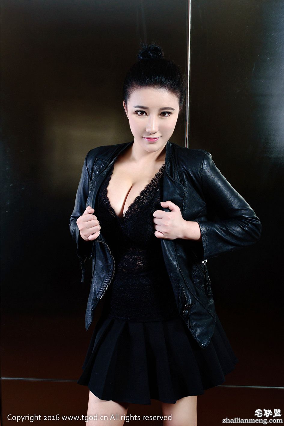 [推女神] 香港小紫藤kristalivy热辣焚身不自主挑逗你的神经 第360期第4张