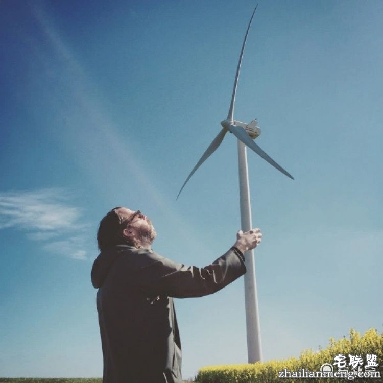 别人怎么就拍得那么好！艺术家用iphone拍出超屌超现实作品