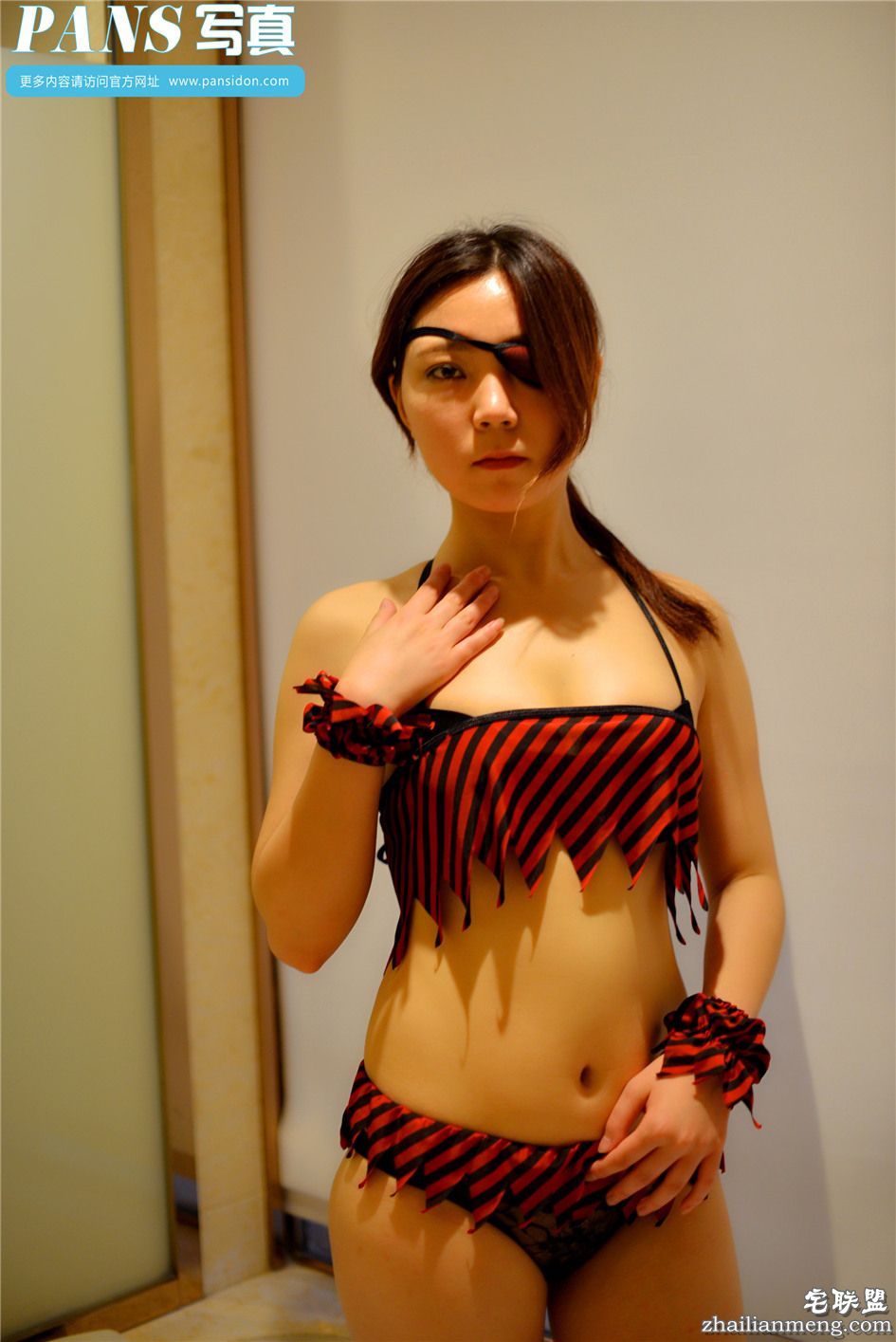 [PANS] 美胸内衣<a href=/e/tags/?tagname=%E7%BE%8E%E5%A5%B3 target=_blank class=infotextkey>美女</a>熙熙浴室照 第570期第1张