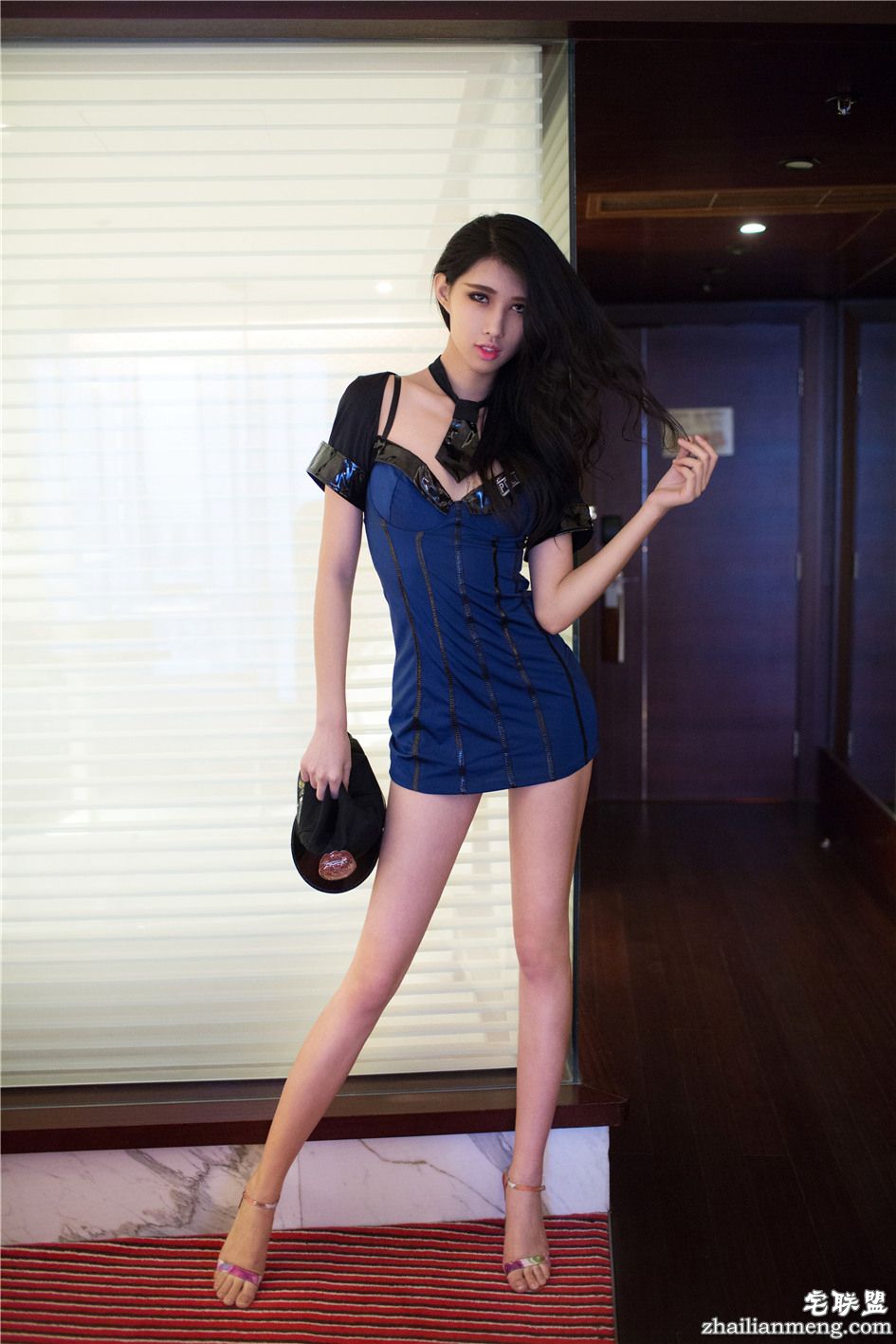 [推女郎] 奢侈高腰丁字裤女哈尼宝宝室内<a href=/e/tags/?tagname=%E6%80%A7%E6%84%9F target=_blank class=infotextkey>性感</a>长腿<a href=/e/tags/?tagname=%E8%AF%B1%E6%83%91 target=_blank class=infotextkey>诱惑</a> 第076期第1张