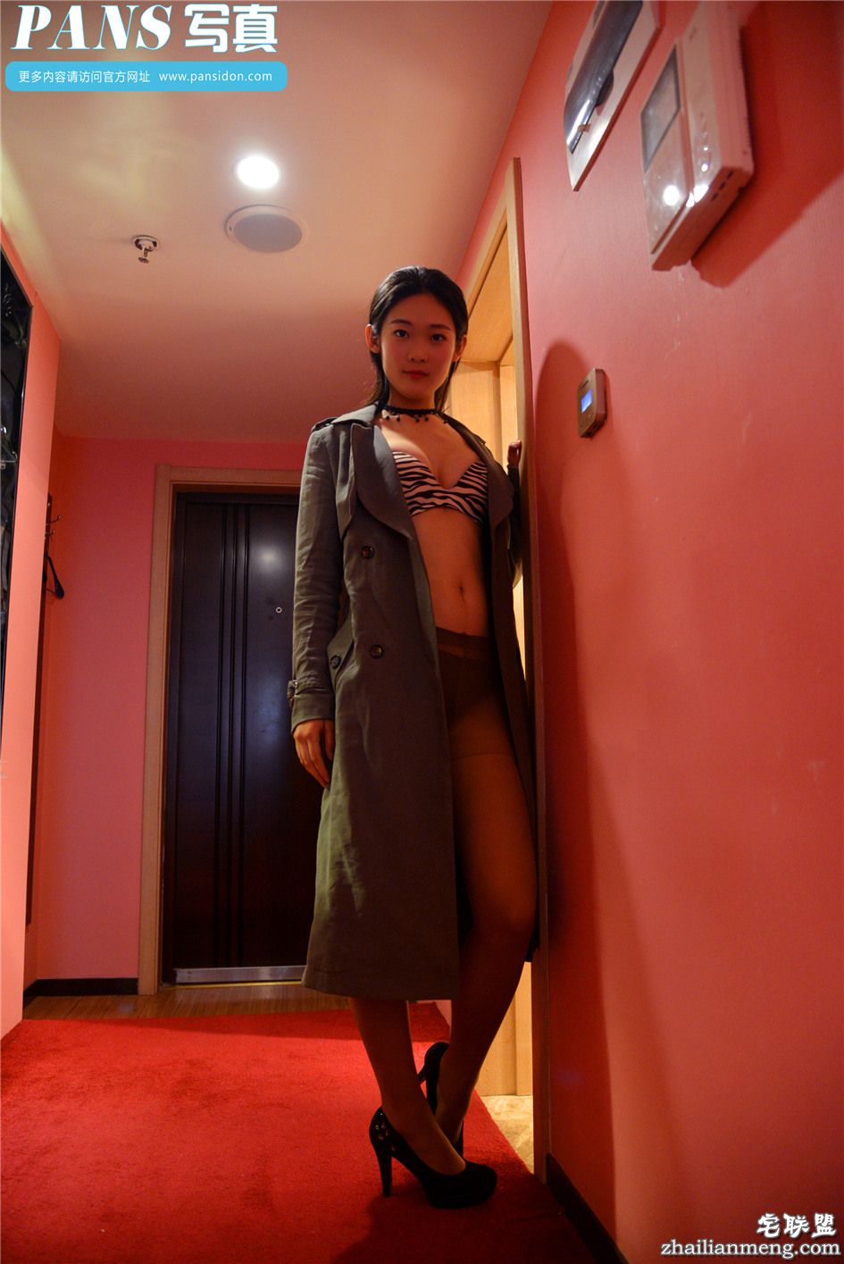 [PANS] 国内丝袜模特冰冰宾馆豹纹内衣秀 第608期第3张