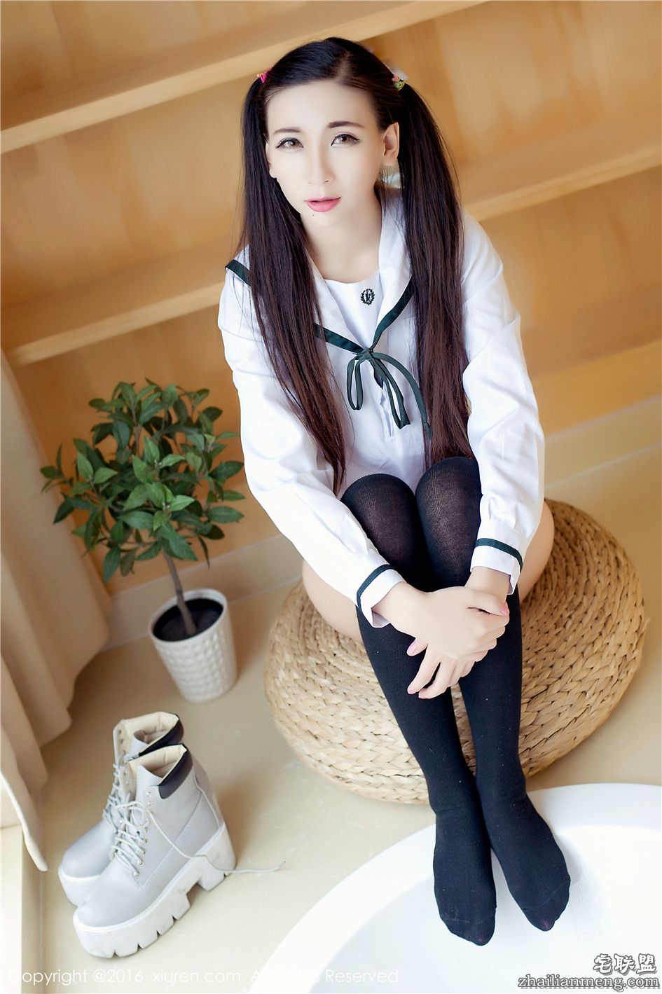 [秀人网] 小清新美女赵颖私房写真黑丝白嫩美腿高清图片 第538期第7张